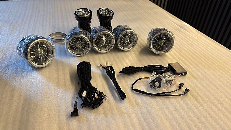 C Class W205 GLC X253 64 Renk EQS Model Front Rear Airvent Set  - 1